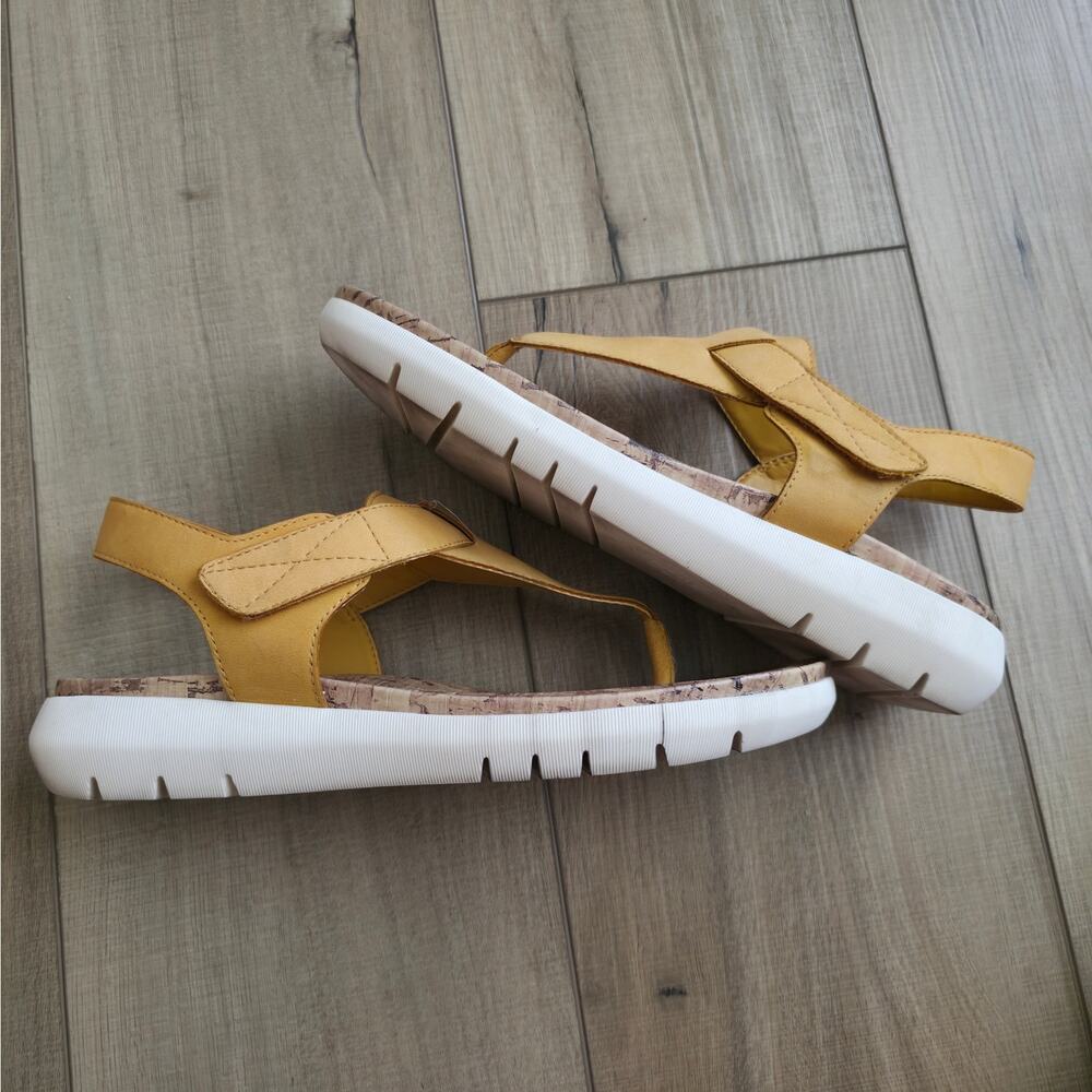 Naturalizer Lincoln Leather Sandals Sunset Yellow Women Sz 8M - Picture 3 of 8